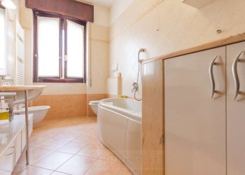 Three-room apartment Muggiò - photo 15