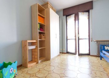 Three-room apartment Muggiò - photo 18