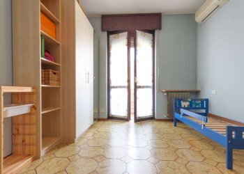 Three-room apartment Muggiò - photo 19