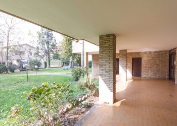 Three-room apartment Muggiò - photo 28