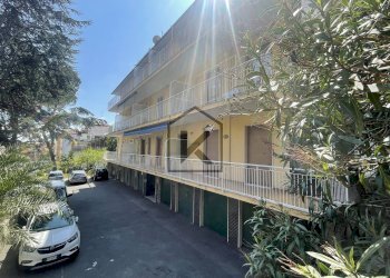 Foto 18 - Appartamento Via Mombello
 
1, Varazze - foto 18