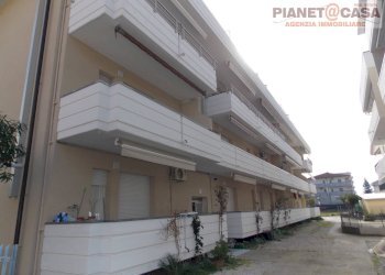 Foto 1 - Four-room apartment Via Adda, Alba Adriatica - photo 1