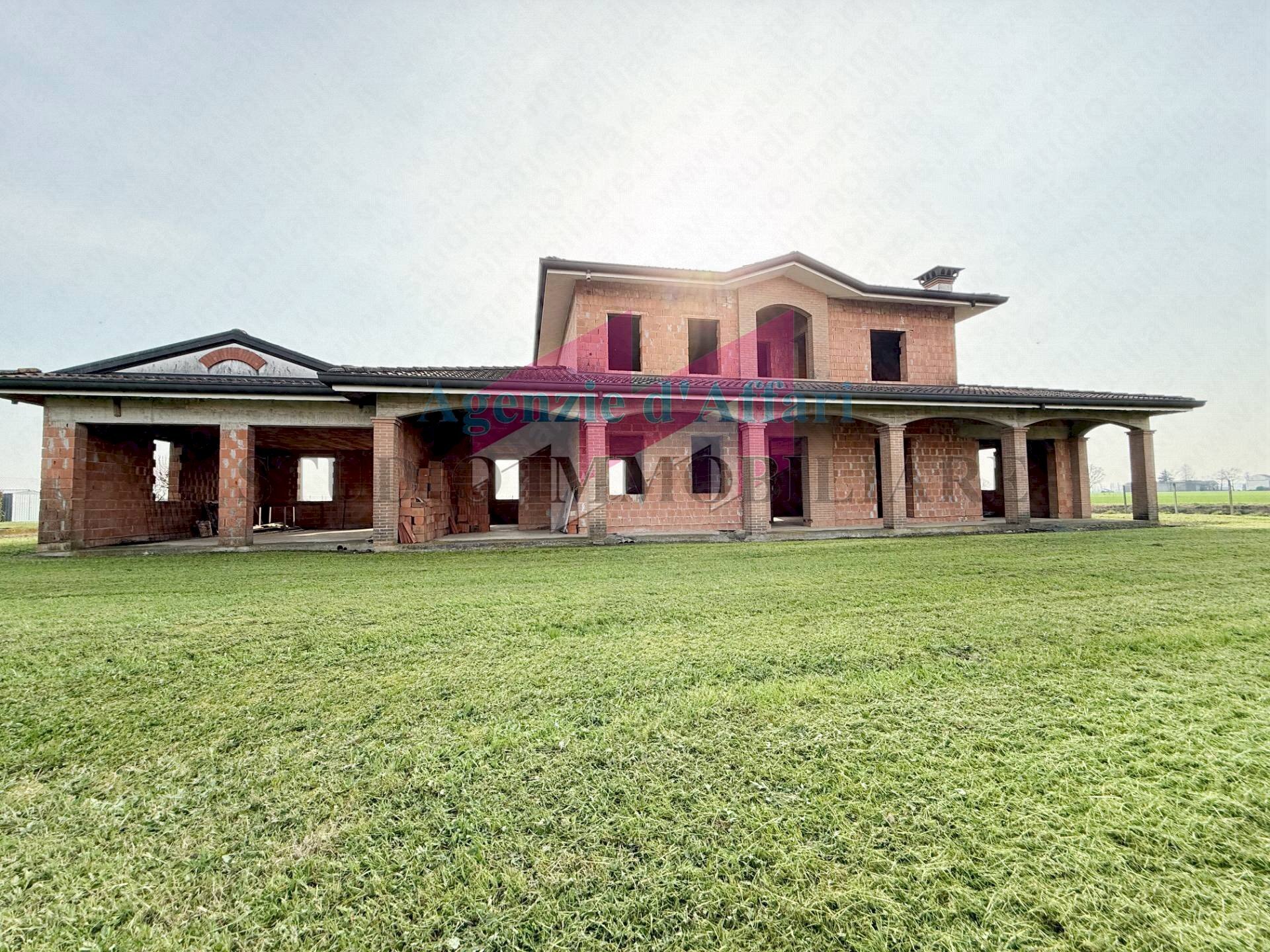 Foto 1 - Villa Via Alfeo Raisi, Castelnovo Bariano - foto 1