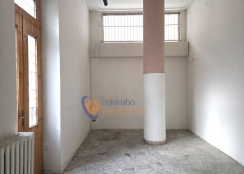 Foto 16 - Shop viale Giotto
 
11, Busto Arsizio - photo 15