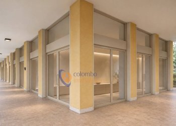 Foto 3 - Shop viale Giotto
11, Busto Arsizio - photo 2
