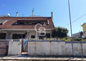Foto 1 - Villa a Schiera Via Farinata degli Uberti
 
21, Brindisi - foto 1