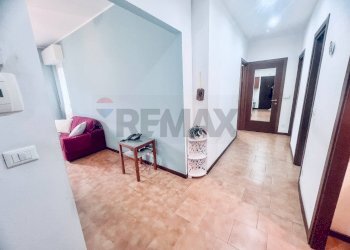 Hall / corridoio - Trilocale Via Maffeo Bagarotti
 
30, Milano - foto 8