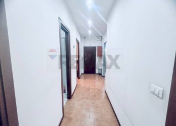 Hall / corridoio - Trilocale Via Maffeo Bagarotti
 
30, Milano - foto 21