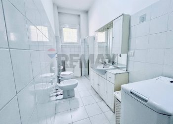 Bagno - Trilocale Via Maffeo Bagarotti
 
30, Milano - foto 23