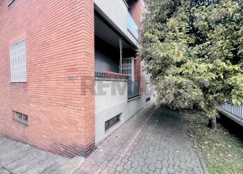 Edificio all\'aperto - Trilocale Via Maffeo Bagarotti
 
30, Milano - foto 30