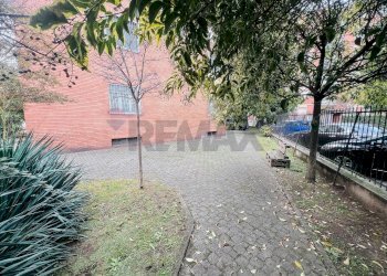 Edificio all\'aperto - Trilocale Via Maffeo Bagarotti
 
30, Milano - foto 32