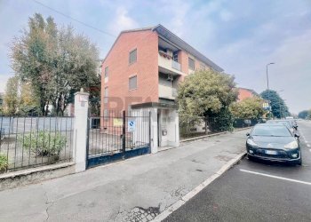 Edificio all\'aperto - Trilocale Via Maffeo Bagarotti
 
30, Milano - foto 36