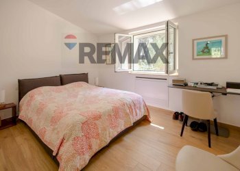 Camera / camera da letto - Casa semi indipendente Località Riva dei Tessali
 
snc, Castellaneta - foto 10