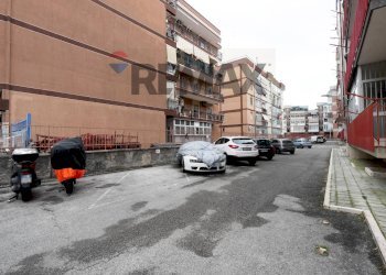 Edificio all\'aperto - Quadrilocale Viale John Fitzgerald Kennedy
 
77, Bari - foto 2