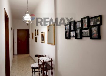 Hall / corridoio - Quadrilocale Viale John Fitzgerald Kennedy
 
77, Bari - foto 11