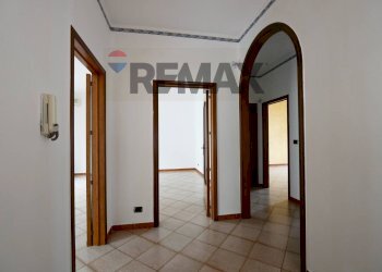 Hall / corridoio - Appartamento Via Ugo La Malfa
 
2, Cassano delle Murge - foto 2