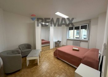 Camera / camera da letto - Terreno non edificabile VIA PIAVE
 
1, Varese - foto 1