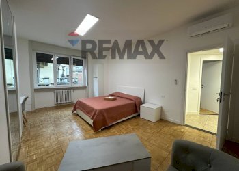 Camera / camera da letto - Terreno non edificabile VIA PIAVE
 
1, Varese - foto 2