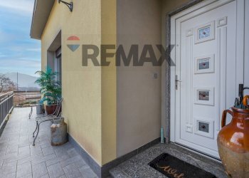 Balcone - Casa semi indipendente Via Libertà
 
14, Cugliate-Fabiasco - foto 17