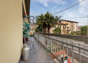 Balcone - Casa semi indipendente Via Libertà
 
14, Cugliate-Fabiasco - foto 18