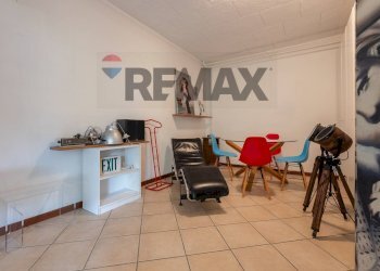 Sala da pranzo - Casa semi indipendente Via Libertà
 
14, Cugliate-Fabiasco - foto 26