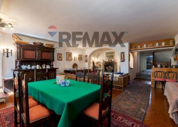 Sala da pranzo - Villa a Schiera Via Eupoli
 
82, Roma - foto 33