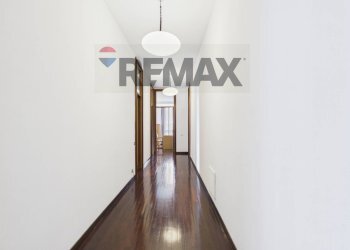 Hall / corridoio - Appartamento via Fusi
 
4, Pavia - foto 18