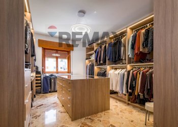 Cabina armadio - Appartamento Viale Praga
 
11, Palermo - foto 6