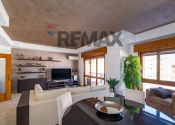 Sala da pranzo - Appartamento Viale Praga
 
11, Palermo - foto 9