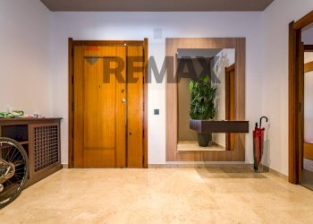 Hall / corridoio - Appartamento Viale Praga
 
11, Palermo - foto 25