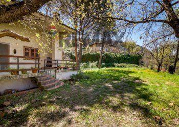 Giardino - Villa VIA DELLE  RONDINI - CONTRADA COLOMBO
 
SNC, Cefalù - foto 1