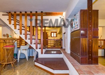 Scale - Villa VIA DELLE  RONDINI - CONTRADA COLOMBO
 
SNC, Cefalù - foto 18