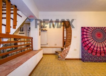 Scale - Villa VIA DELLE  RONDINI - CONTRADA COLOMBO
 
SNC, Cefalù - foto 24