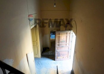 Hall / corridoio - Casa indipendente Via Giuseppe Romano
 
3, Palermo - foto 15