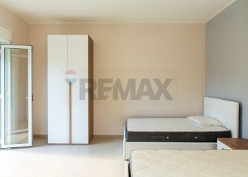 Camera / camera da letto - Terreno non edificabile Via Sebastiano Catania
 
211, Catania - foto 8