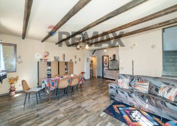 Sala da pranzo - Villa Contrada San Leo
 
86, Belpasso - foto 17