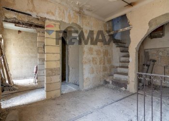 Scale - Apartment Via Francesco Crispi
 
6, Grammichele - photo 6