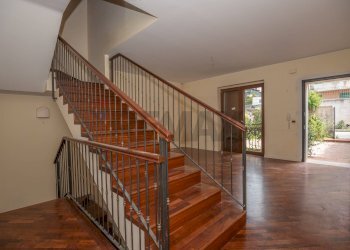 Scale - Villa a Schiera Via Adamo Asmundo
 
23, Caltagirone - foto 1