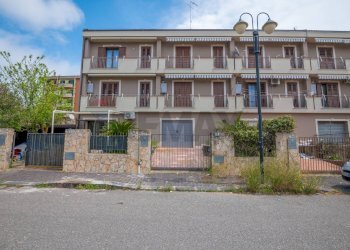 Edificio all\'aperto - Villa a Schiera Via Adamo Asmundo
 
23, Caltagirone - foto 32