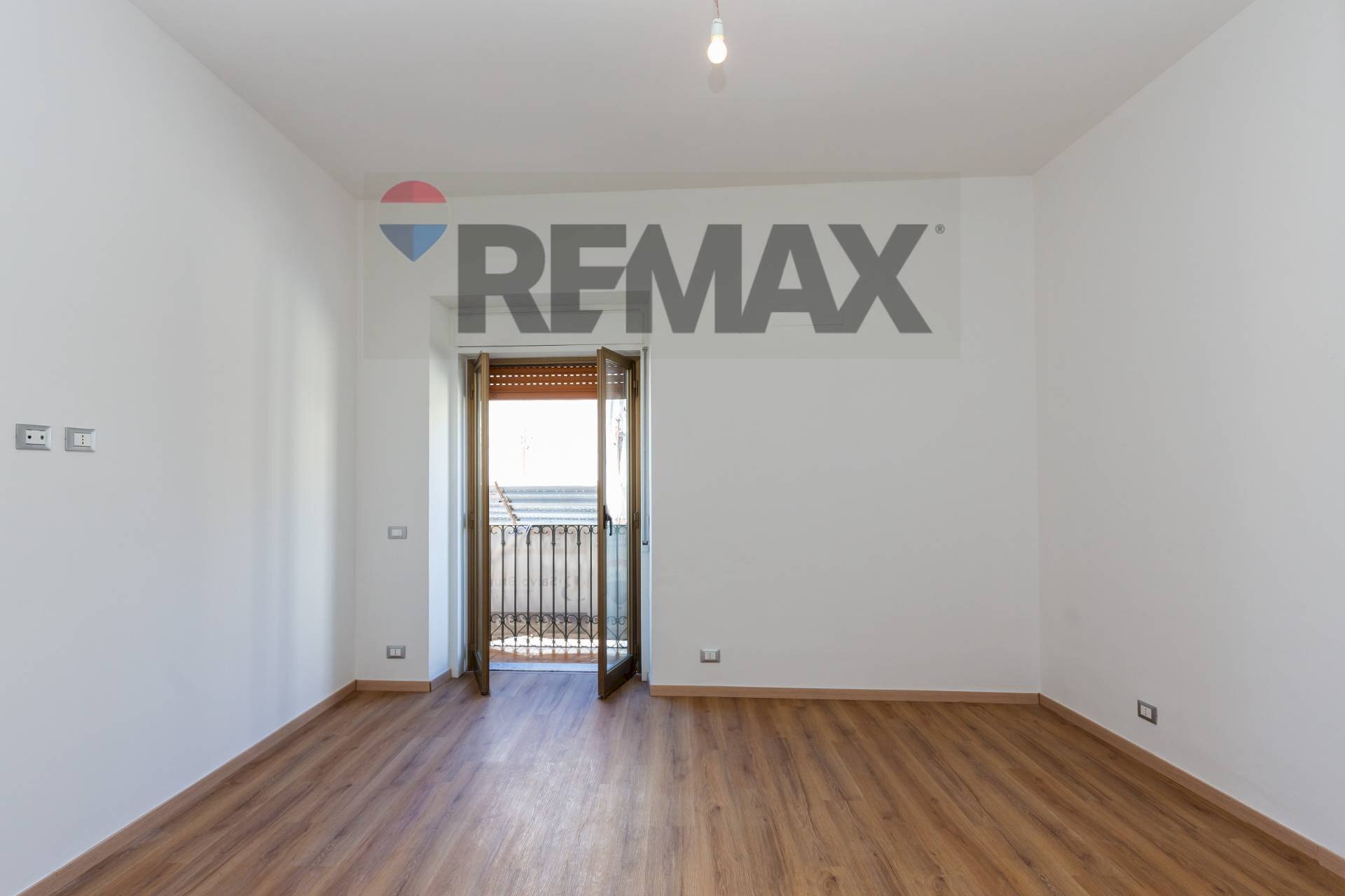 Stanza vuota - Semi-detached house Via Battiati
 
58, Aci Bonaccorsi - photo 3