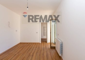 Stanza vuota - Semi-detached house Via Battiati
 
58, Aci Bonaccorsi - photo 8