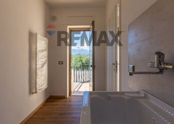 Bagno - Semi-detached house Via Battiati
 
58, Aci Bonaccorsi - photo 10