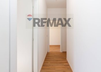 Hall / corridoio - Semi-detached house Via Battiati
 
58, Aci Bonaccorsi - photo 11