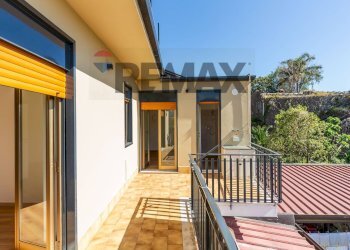 Balcone - Semi-detached house Via Battiati
 
58, Aci Bonaccorsi - photo 19