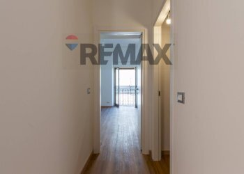 Hall / corridoio - Semi-detached house Via Battiati
 
58, Aci Bonaccorsi - photo 21