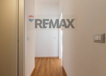 Hall / corridoio - Semi-detached house Via Battiati
 
58, Aci Bonaccorsi - photo 22