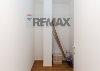 Hall / corridoio - Semi-detached house Via Battiati
 
58, Aci Bonaccorsi - photo 25