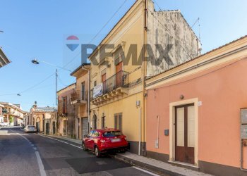 Edificio all\'aperto - Semi-detached house Via Battiati
 
58, Aci Bonaccorsi - photo 29