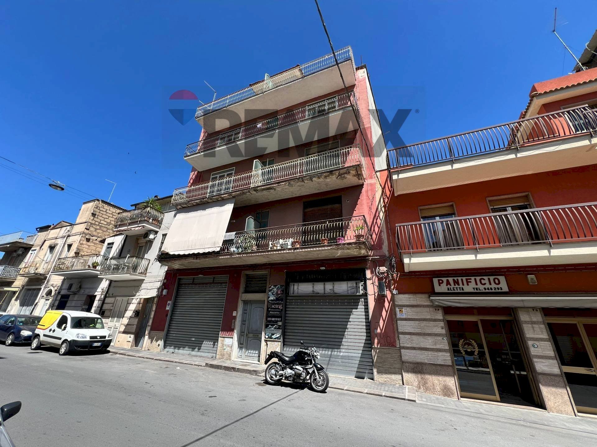 Edificio all\'aperto - Attico Corso dei Mille
 
76, Francofonte - foto 1