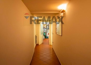 Hall / corridoio - Independent house Via Caduti del lavoro, Catania - photo 21